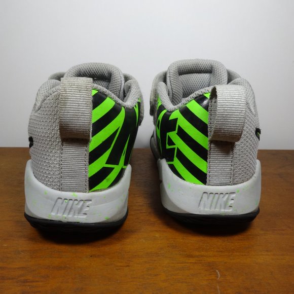 Nike Team Hustle Quick 2 Sport Kids Size 12C - Picture 6 of 10
